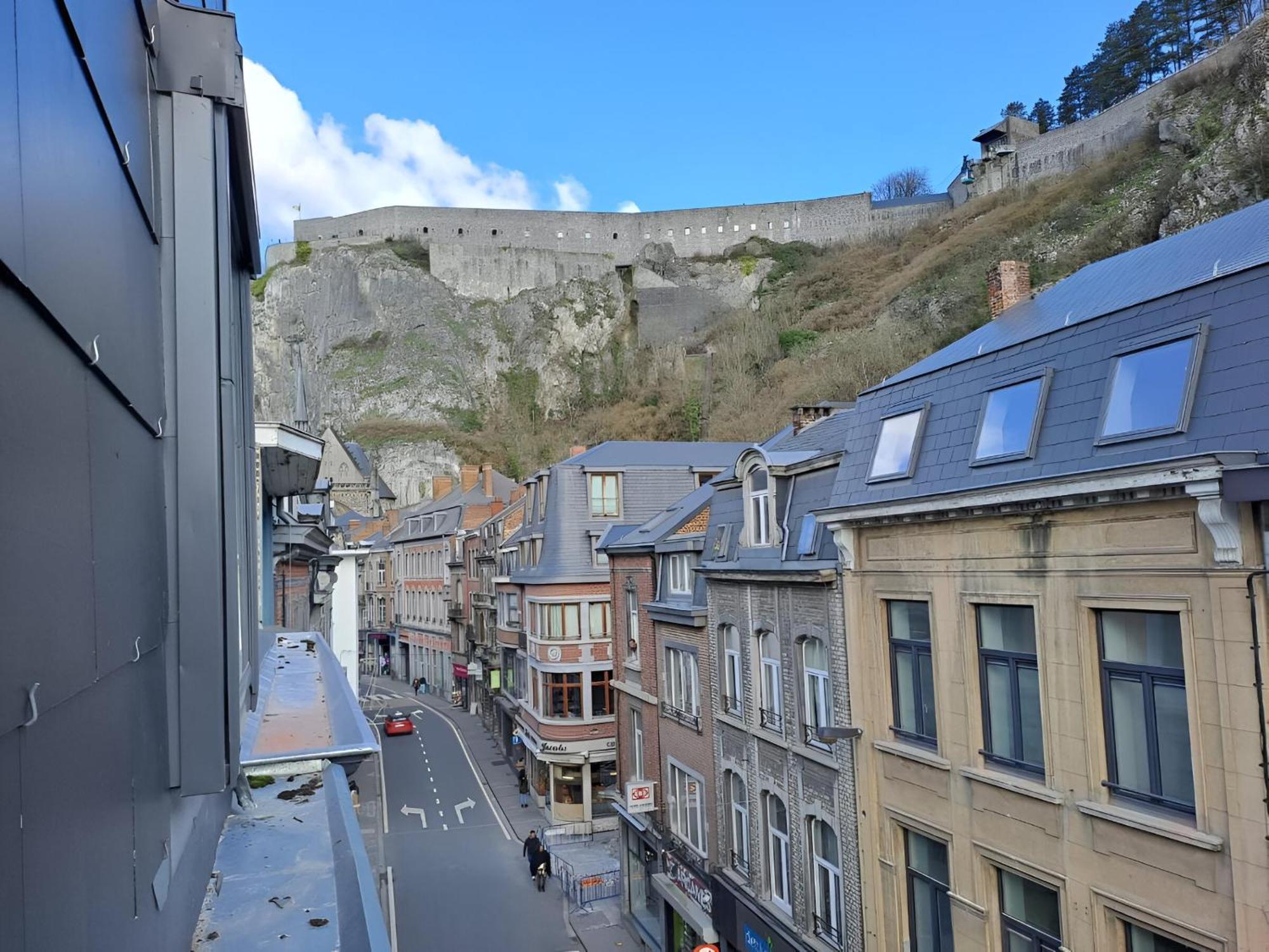 O Reflets - Citabelle For 3 - Studio 2 Beds View "Citadelle" Dinant Kültér fotó